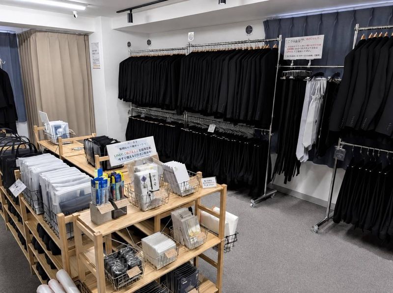 レディース喪服と小物販売コーナー
